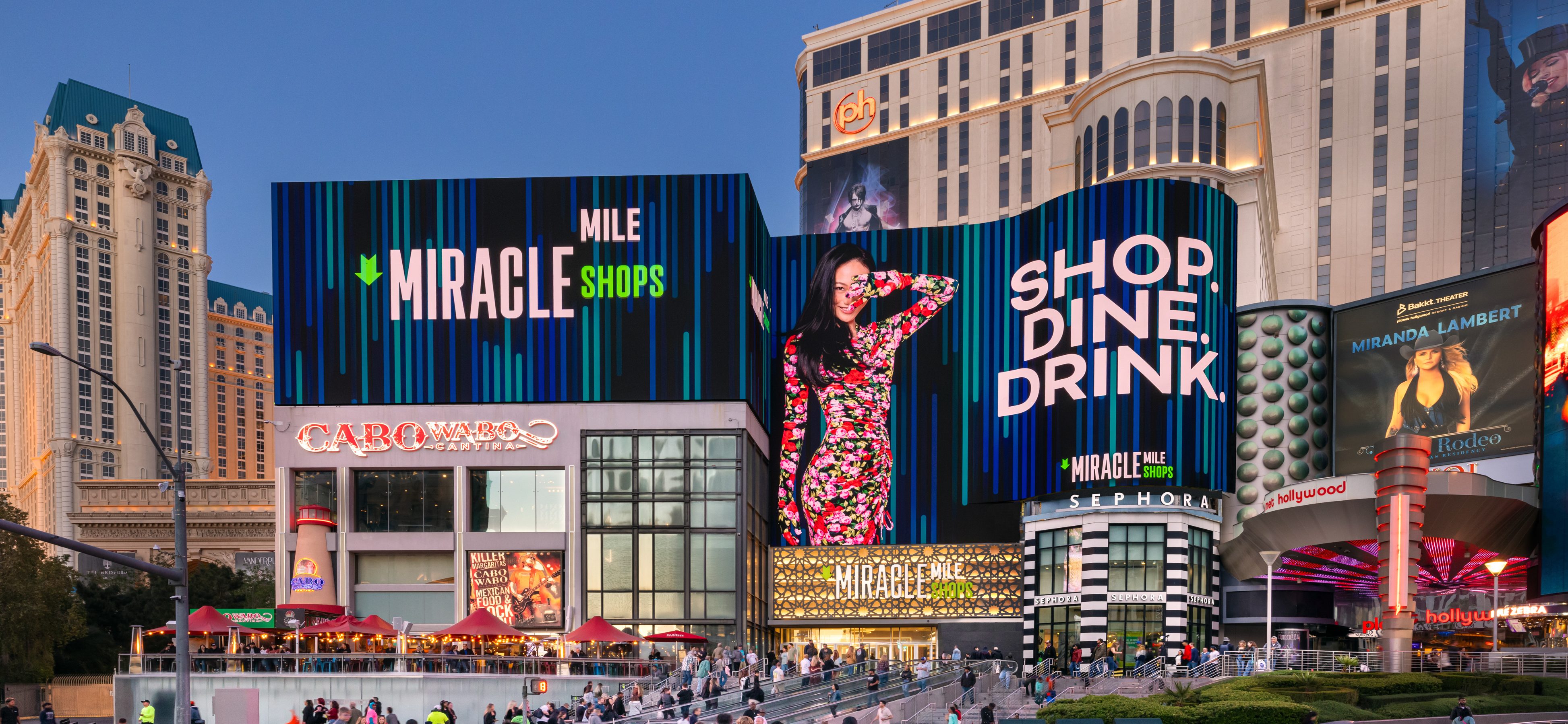 It’s Giving…The Ultimate Girls’ Night Out At Miracle Mile